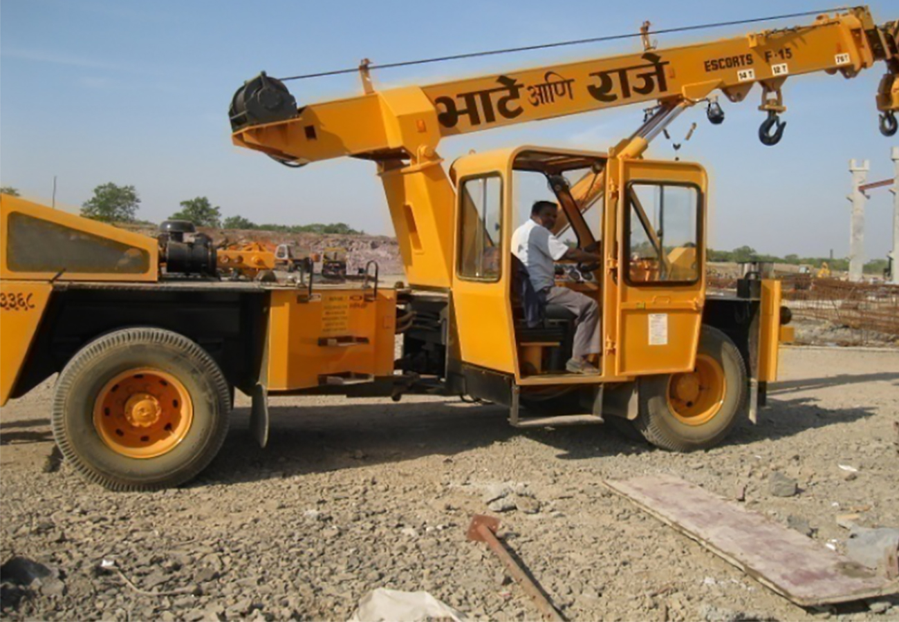Machinery - Bhate & Raje Construction Company Pvt. Ltd.